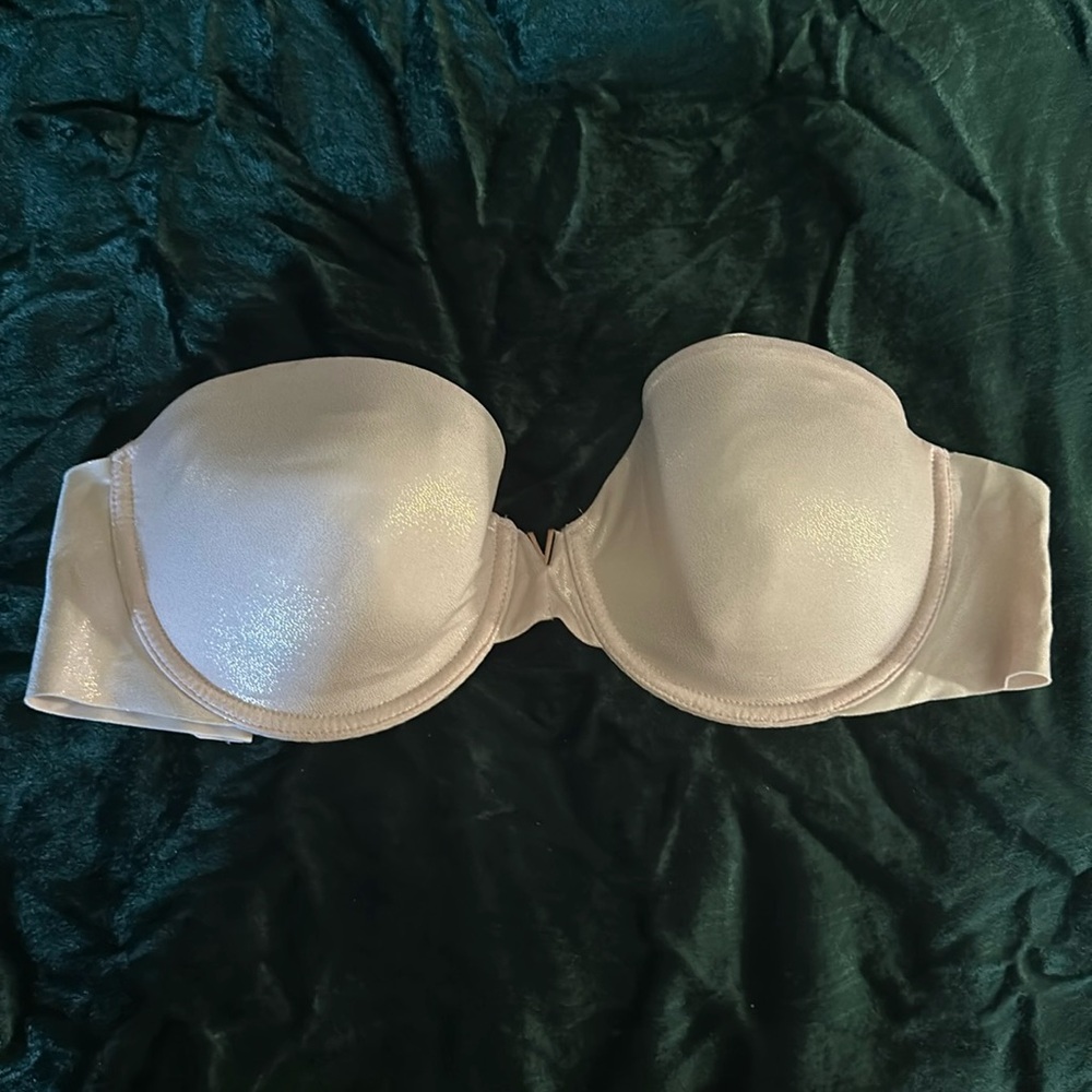 VS Strapless Bra